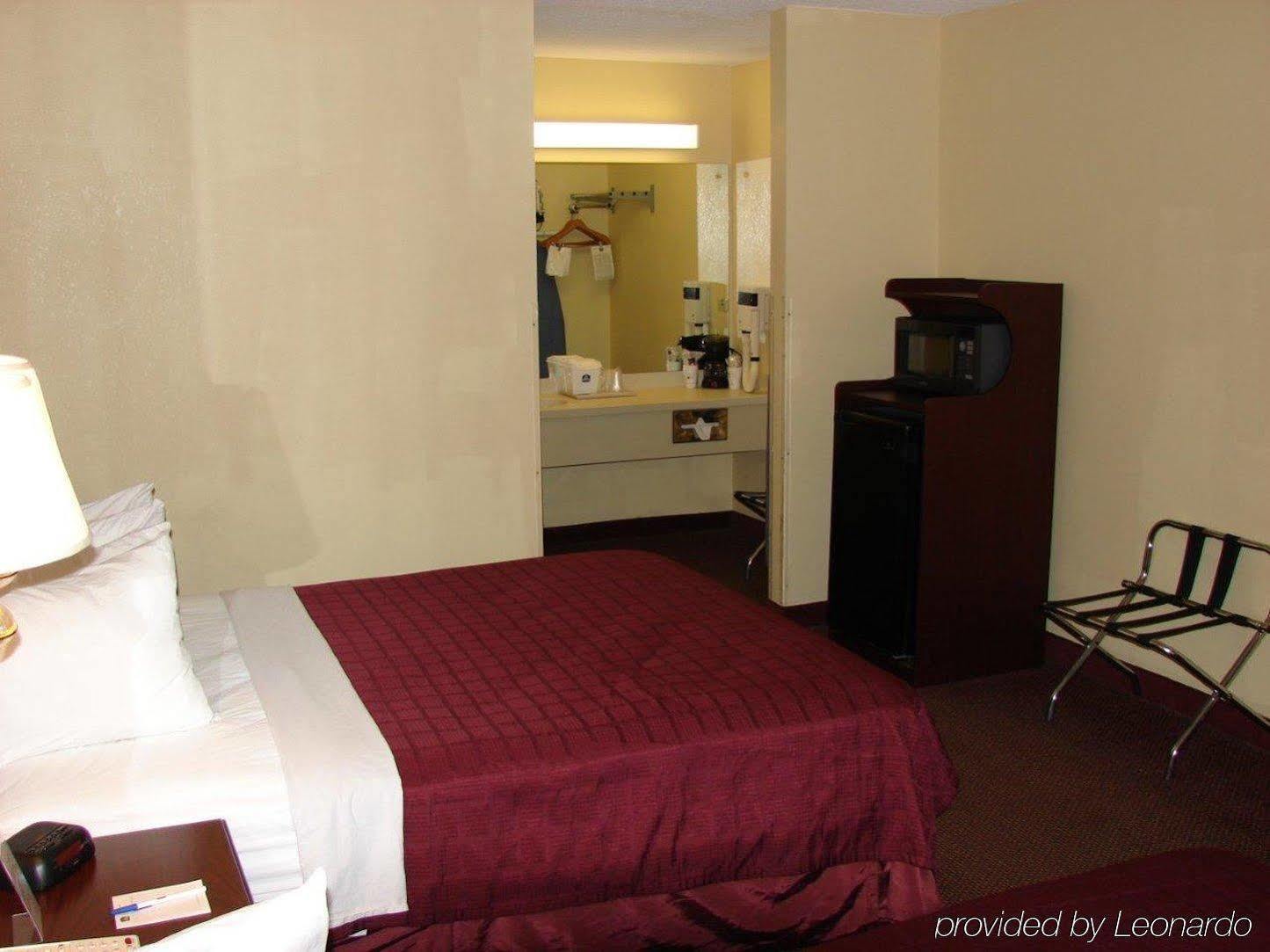 Days Inn & Suites By Wyndham Peachtree City Zimmer foto