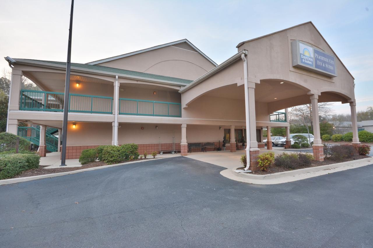 Days Inn & Suites By Wyndham Peachtree City Exterior foto