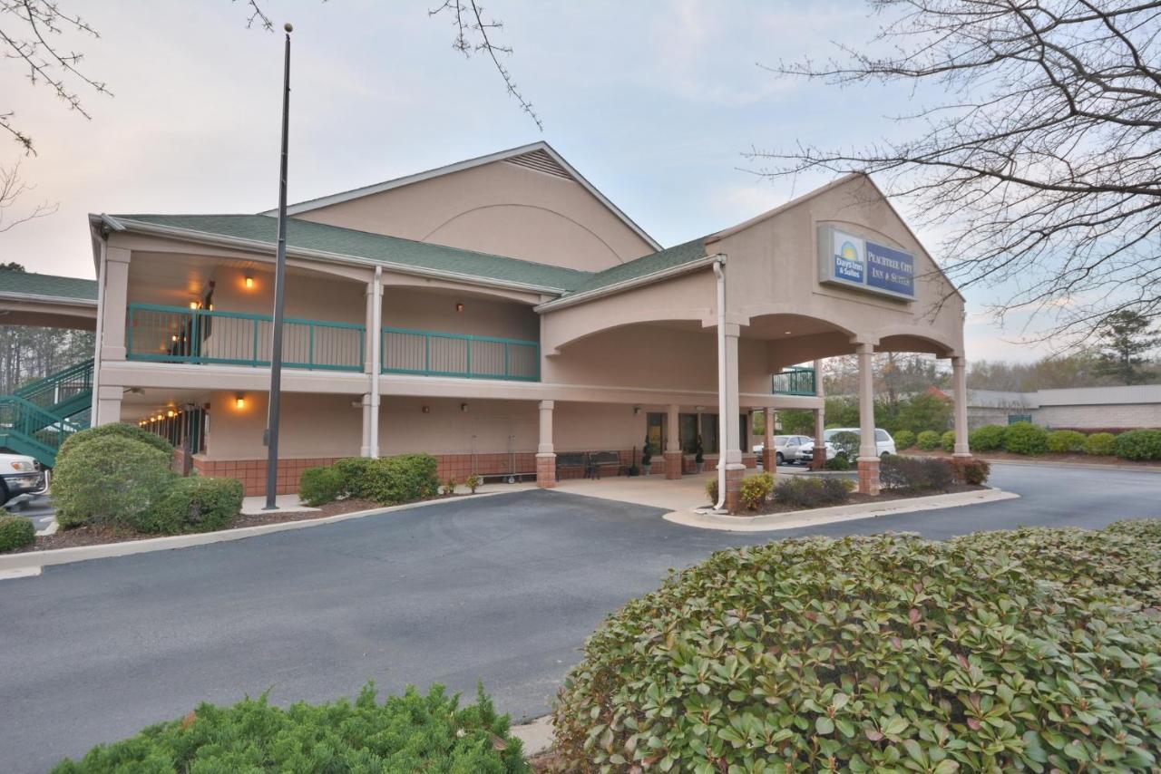 Days Inn & Suites By Wyndham Peachtree City Exterior foto