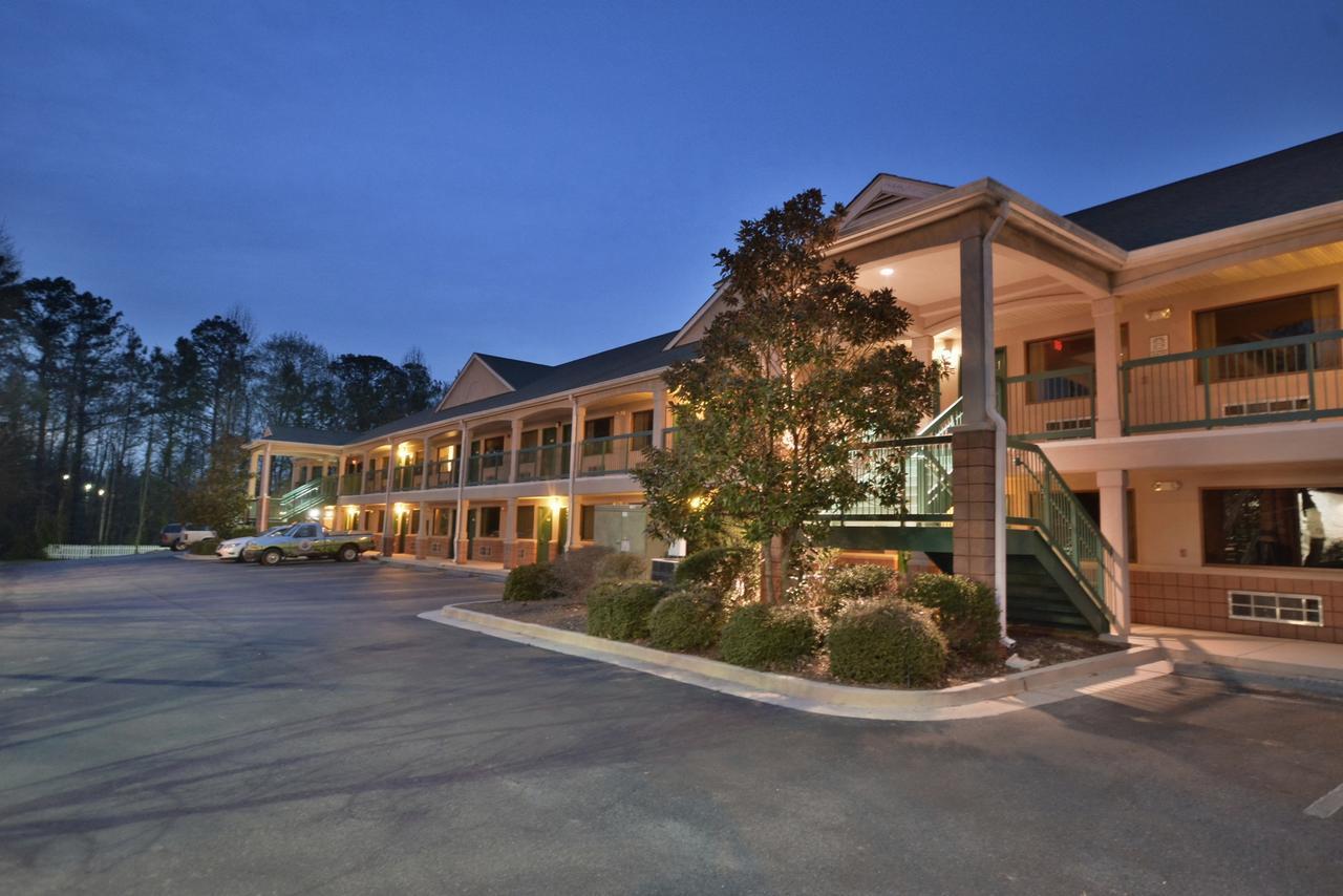 Days Inn & Suites By Wyndham Peachtree City Exterior foto